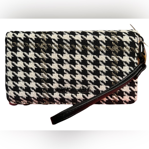 Betsey Johnson NWT Black & White Knit Houndstooth Zipper Wristlet Wallet (P072) - Picture 3 of 7